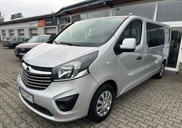 Opel Vivaro cena 105000 przebieg: 100000, rok produkcji 2017 z Ząbki małe 121